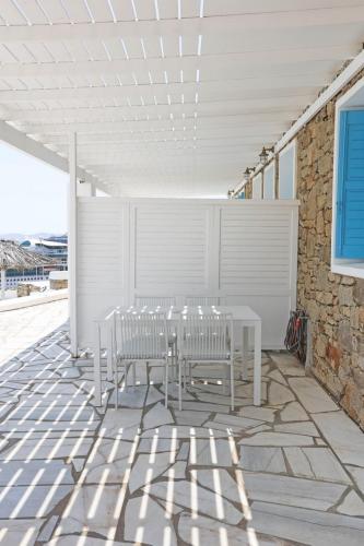 Photo de la galerie de l'établissement Adikri Villas & Suites, à Tourlos