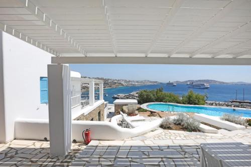 Photo de la galerie de l'établissement Adikri Villas & Suites, à Tourlos