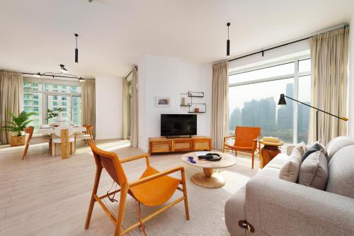Fotografie z fotogalerie ubytování Maison Privee - Modern Chic Apt with Spectacular Downtown Views v Dubaji