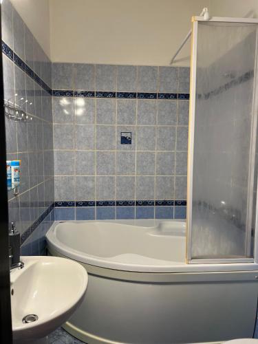 Koupelna v ubytování Hřensko 27 Apartmány