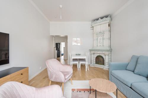 Χώρος καθιστικού στο WeHost Fabulous 2BR in Prestigious Punavuori @Iso Roobertinkatu 26