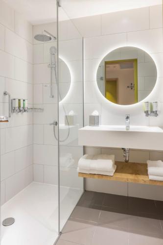 Ένα μπάνιο στο Hampton By Hilton Cerkezkoy