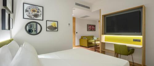 Χώρος καθιστικού στο Hampton By Hilton Cerkezkoy