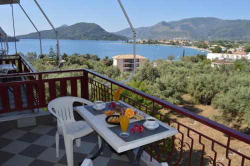 Naturlandskabet i nærheden af lejlighedshotellet