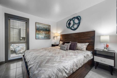 Postel nebo postele na pokoji v ubytování 7thMtnGetaway