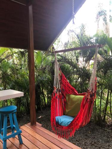 Taman di luar Villa Wolaba