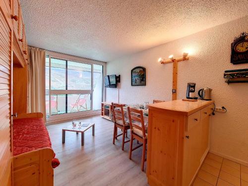 Studio duplex confortable au pied des pistes avec balcon - FR-1-344-921