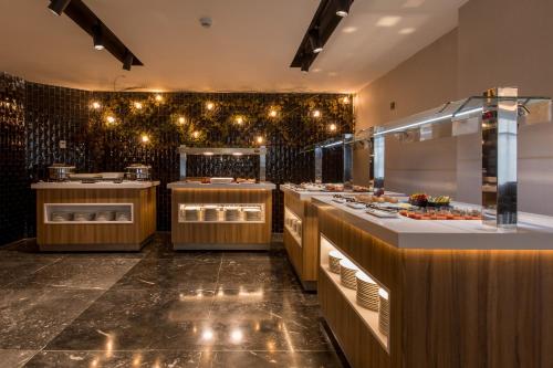 Hotel Giralda Center photo 42