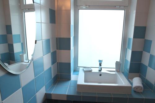 Cozy Apartment in Anjos, Lisbon City Center - TTL510
