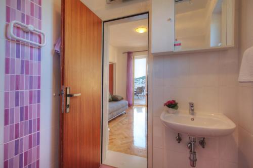 Gallery image of Apartments Irena in Jezera