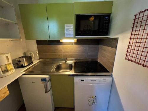 Duplex classique 6/7 pers, balcon, Les Menuires - FR-1-452-36