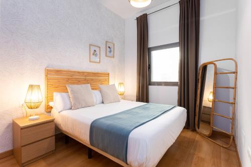 Holidays2Malaga Victoria next Old Town High Speed WIFI