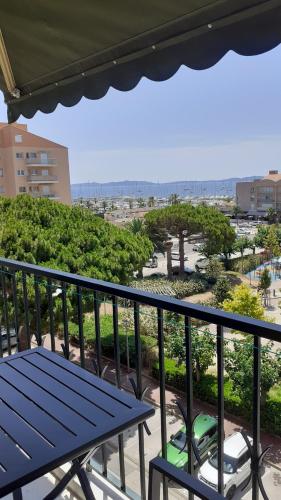 50 m2 - Le PORT, HYERES