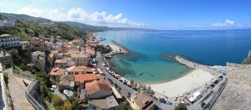 an aerial view of a town and a beach at Casa Francesco in Pizzo
