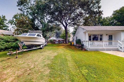Κήπος έξω από το Calloway Drive Retreat