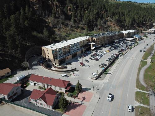 First Deadwood Cottages – Photos 3