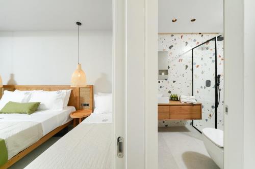 Φωτογραφία από το άλμπουμ του Azzure Luxury Suites στον Ποτό