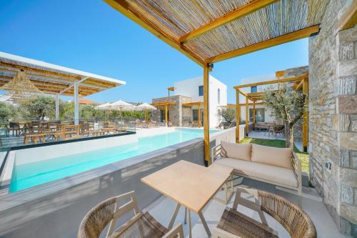 Φωτογραφία από το άλμπουμ του Azzure Luxury Suites στον Ποτό