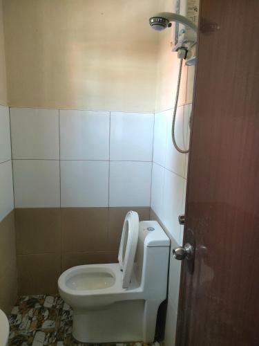 Ένα μπάνιο στο Mariella's Guest House
