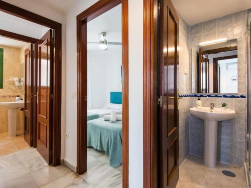 ROSALEDA CENTER APARTMENT