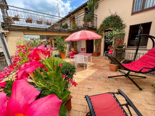 Fotografia z galérie ubytovania Beautiful terrace in Spoleto Italy v destinácii Spoleto