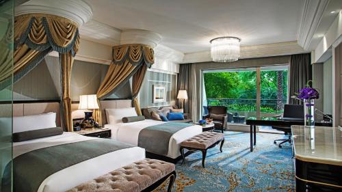 Ένα ή περισσότερα κρεβάτια σε δωμάτιο στο InterContinental Chengdu Global Center by IHG