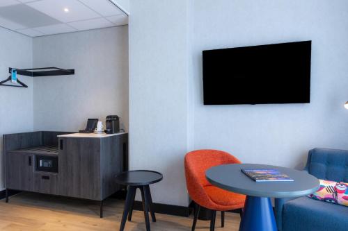 Μια τηλεόραση ή/και κέντρο ψυχαγωγίας στο ibis Styles Den Haag Scheveningen