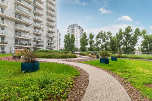 Sodas prie apgyvendinimo įstaigos 4 Oceany by Grand Apartments