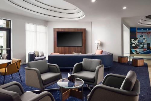 Courtyard by Marriott Washington Capitol Hill/Navy Yard Image