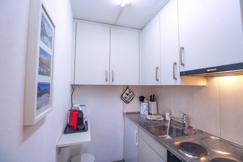 Holiday Escape Stylish Studio -Prime Location near Matterhorn Gondola