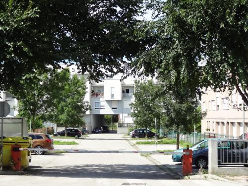 Well-equipped apartment with free parking
