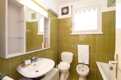 Pazzallo Panoramica with Balcony and Garage - Happy Rentals
