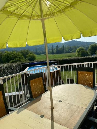 Photo de la galerie de l'établissement Villa 6 pers, piscine chauffée près de Sarlat, à Saint-Cybranet