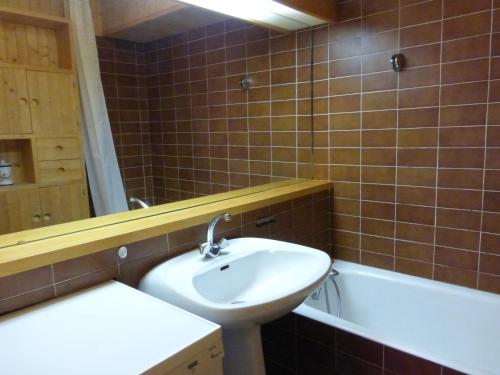 Appartement cosy à Méribel Altiport, 2 pièces, 6 personnes, animaux admis - FR-1-411-9