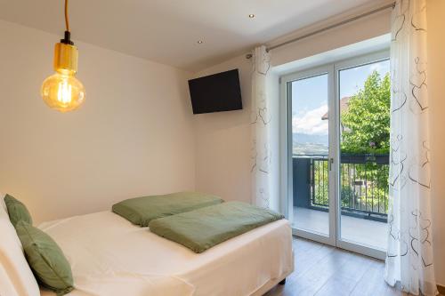 Postel nebo postele na pokoji v ubytování Hotel Alt Spaur
