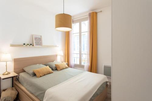 #44 Staywizus -1 BDR Flat Cap AC balcony 5mins walk to beach