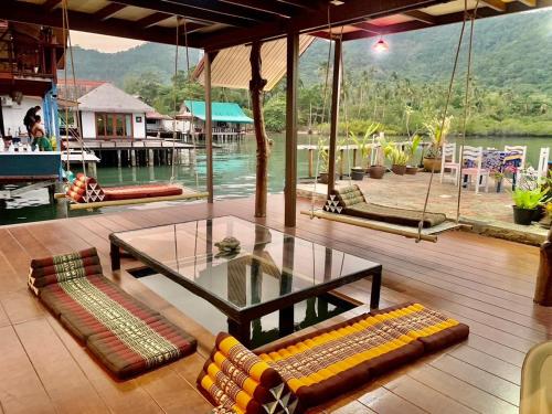Gallery image of Good View by Koi, Koh Chang in Ko Chang