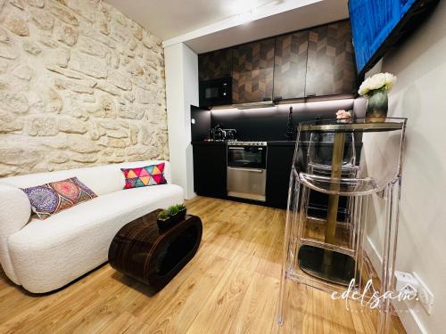 Paris Marais by Melvane