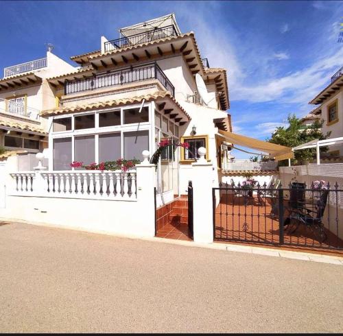 Casa La Buganvilla - Playa Flamenca