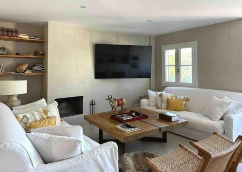 Modern 2 bedroom in Marbella Real