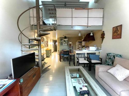 Casa familiar duplex y parking gratis