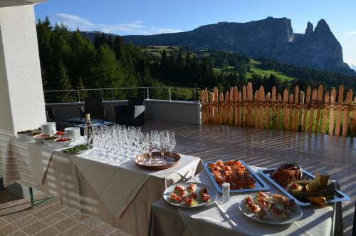 Gallery image of Hotel Chalet Dolomites in Alpe di Siusi