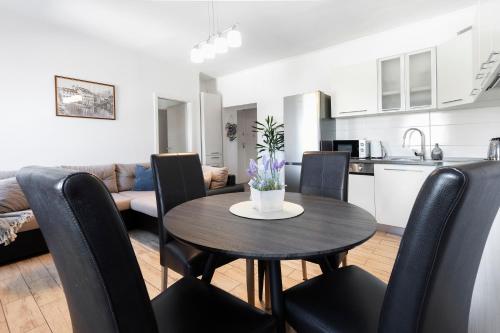 Apartment Feratjer