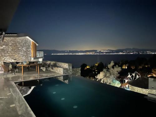 Kolam renang di atau dekat dengan Windmills & The Villas-Aiolos ll