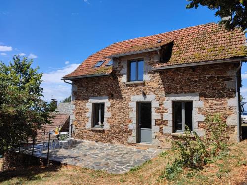 Gîte Junhac, 4 pièces, 6 personnes - FR-1-742-6