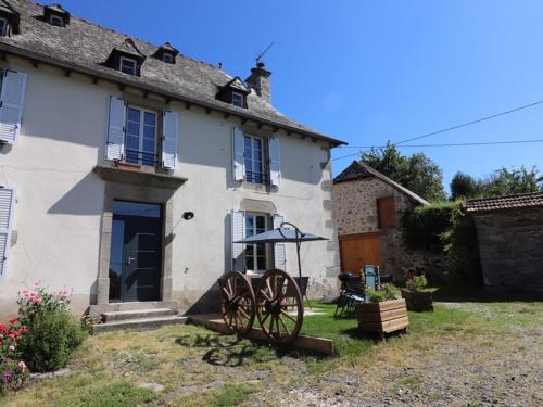 Gîte Leucamp, 4 pièces, 6 personnes - FR-1-742-159
