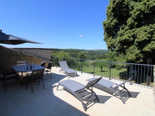 Gîte Pleaux, 4 pièces, 6 personnes - FR-1-742-517