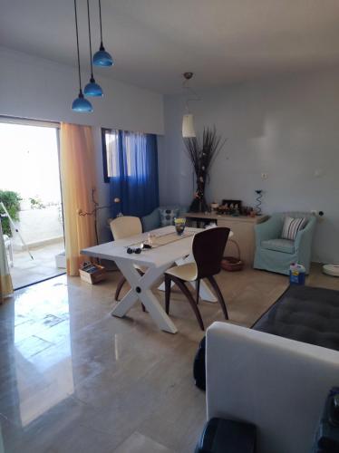 Gallery image of Tina 's cozy apartment in Kastrosikia