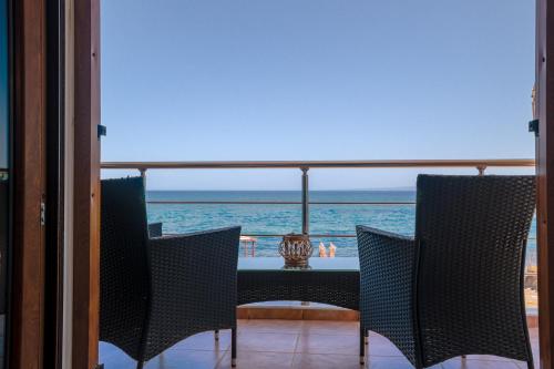 Venetico Beachfront Apartments & Suites - Sea View Studio