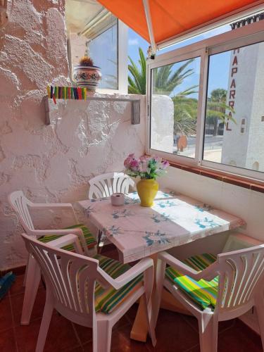Studio-appartement EL CHAPARRAL con hermosa vista y piscina